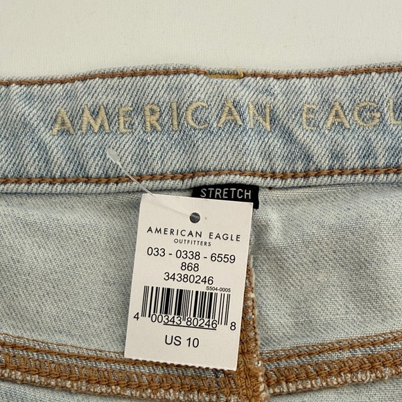 NWT American Eagle Outfitters Women's Light Denim Distressed Jean Shorts - Picture 9 of 10